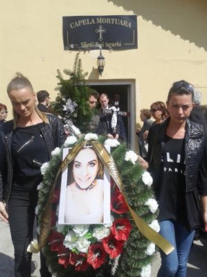 Nenorocirea de la restaurantul Beirut: tinerele mirese au fost înmormântate